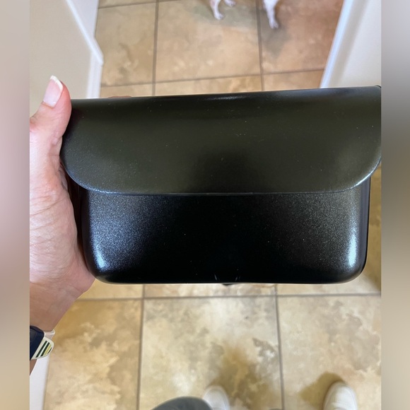 Carly Jean Los Angeles New York convertible Purse - Picture 6 of 9